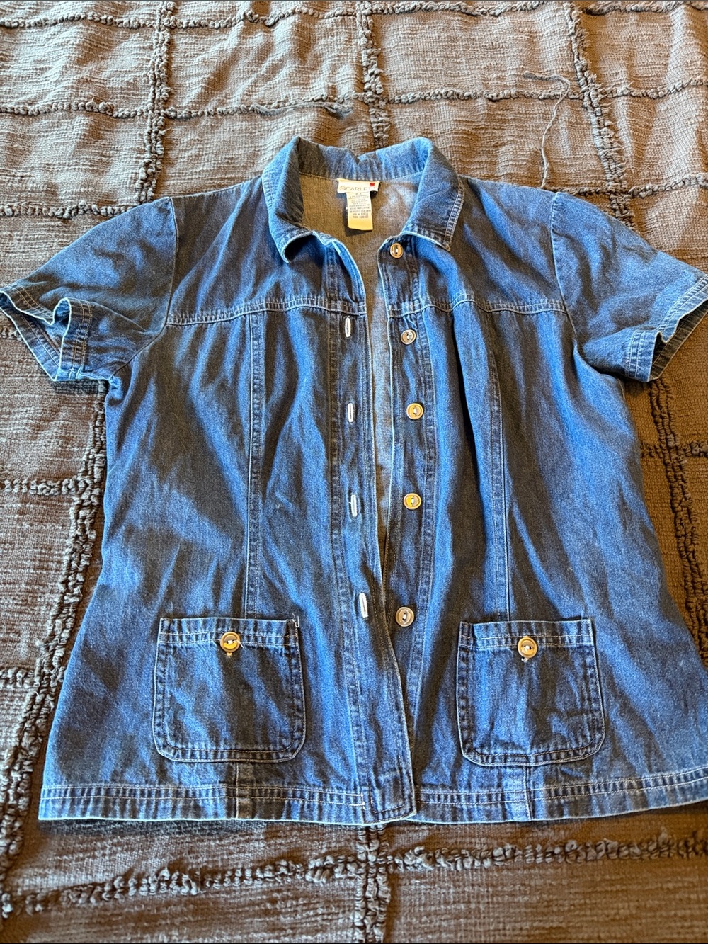 Scarlett Short-Sleeve Denim Button-Front Shirt in Blue